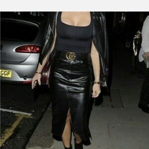 Zara brand new limited edition shiny faux leather animalprint Black Pencil Skirt